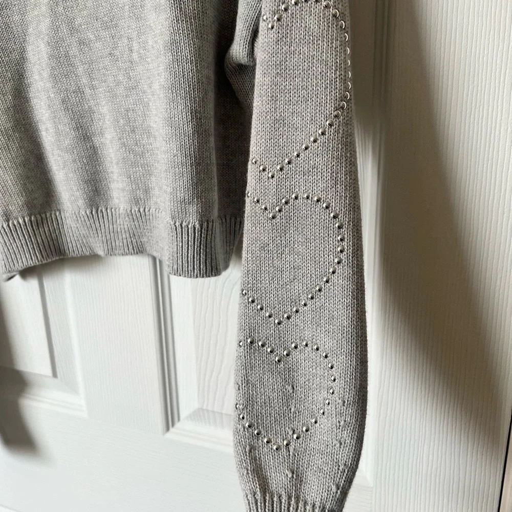 Cropped Steve Madden Gray Heart Sweater w Embellishments